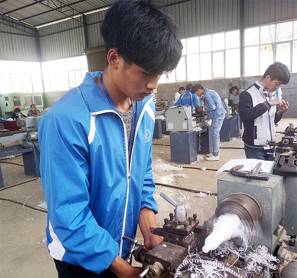 數(shù)控技術(shù)應用與加工專業(yè)
